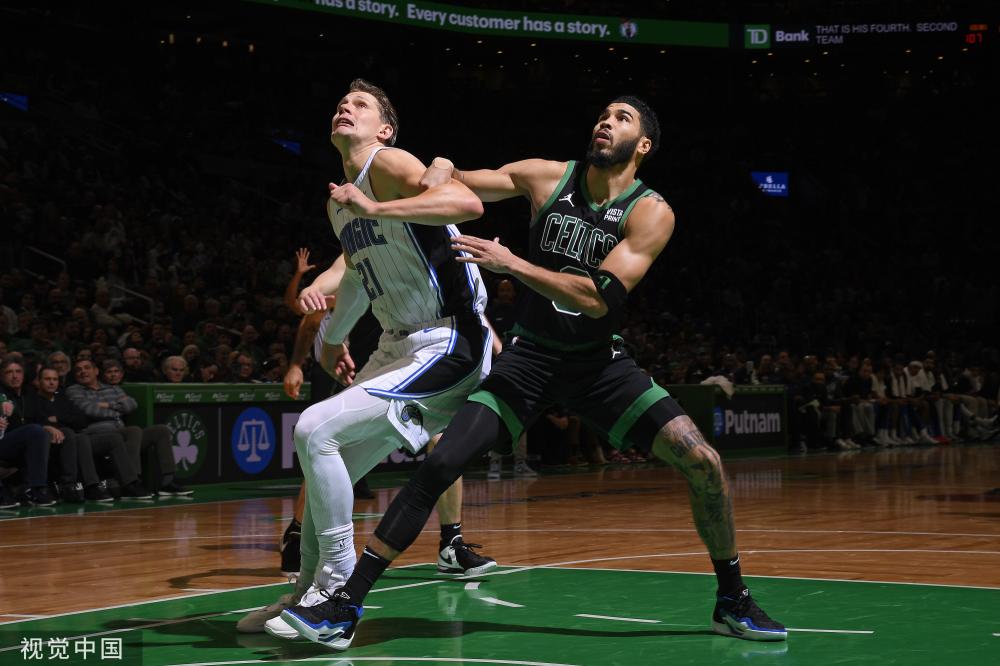 他的表现不 他的表现不