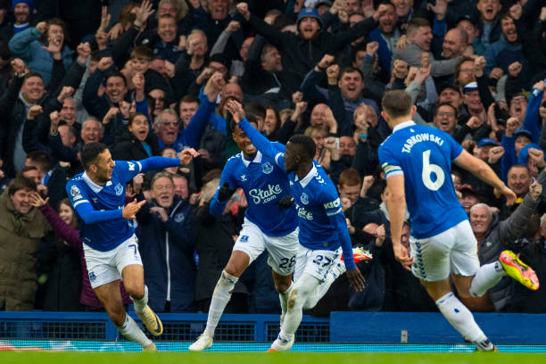 为引人注目 为引人注目